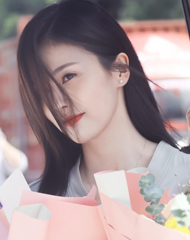 白梦妍|27岁白鹿路人照流出，颜值清新身材有料，这位女神真的好美丽