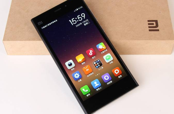 雷一趣说|华为和小米恰恰相反，小米被称为全能型公司，被大家称作三合一