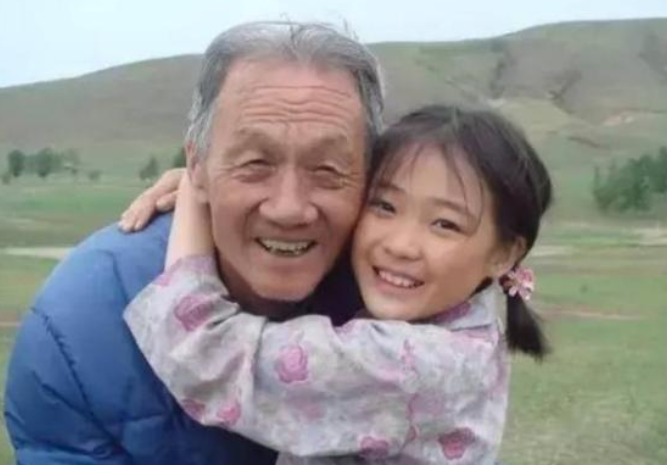 齐如意|她曾让亿万观众落泪，凭“小花”一角成名，今23岁美到不敢认！