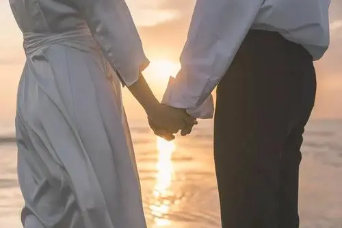 海棠湾情说|痛苦的分手对你未来感情的发展有什么样的影响?