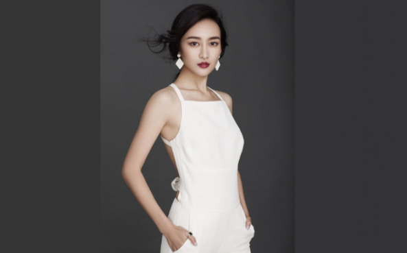 王鸥|王鸥究竟多迷人，男明星都喜欢围着她转，如此优秀为何仍在单身？