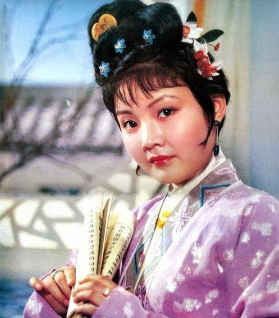 童星|她11岁童星出道，和著名导演同居多年却遭抛弃，如今复出无人问津