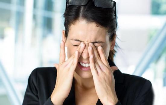 医生|24岁少女游泳后皮肤瘙痒，1个月后确诊肝癌，医生：身提2处发痒，早查肝功