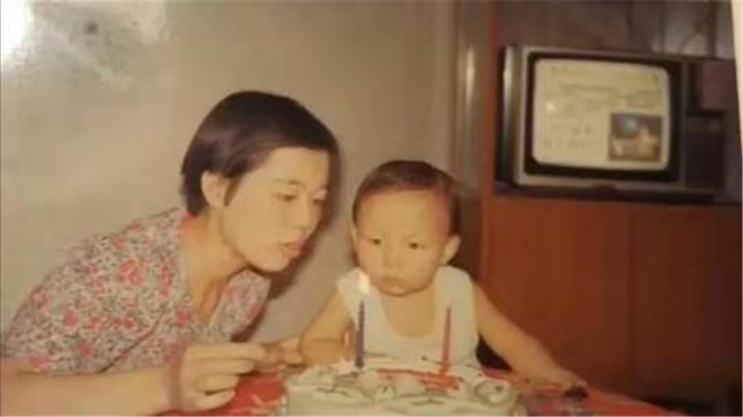 杜新枝 杜新枝提出新诉求，要求许家偿还郭威28年的抚养费！