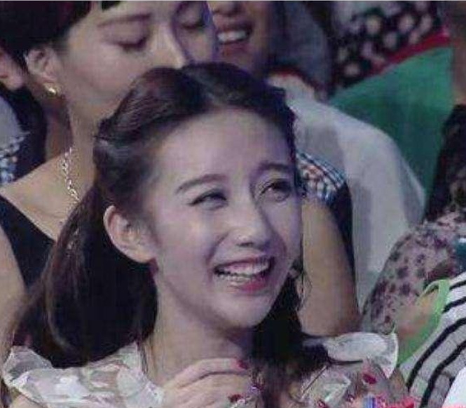 赵露思|因长得太美,在《非诚勿扰》当观众被星探发掘,今摇身一变成演员