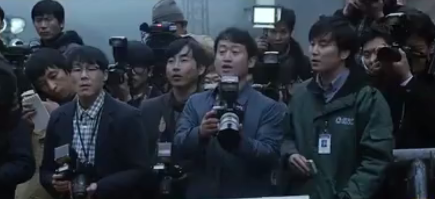 遥寄山海故 《隧道》：男子被埋在隧道中，半个多月后，救援队却告知不救了