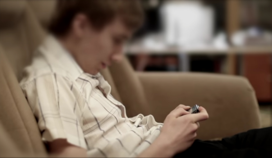 诡闻探听录|不齿！美45岁女教师与14岁男学生发生性关系，被自己孩子遭举报