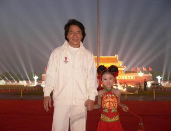 山河令|她6岁与成龙上春晚，14岁却因“长残”被骂出国，19岁美到认不出