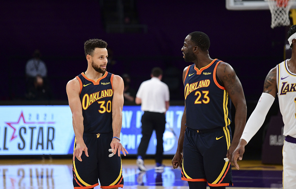 斯蒂芬·库里|28分+40分，小试牛刀惊艳世人！恭喜库里，终于等到下一个杜兰特