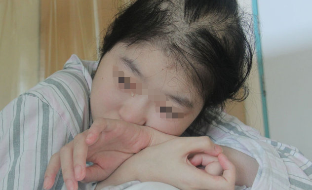 肠胃|大三学生疑似怀孕，却查出胃癌，医生：2种水天天喝，胃迟早“烂掉”