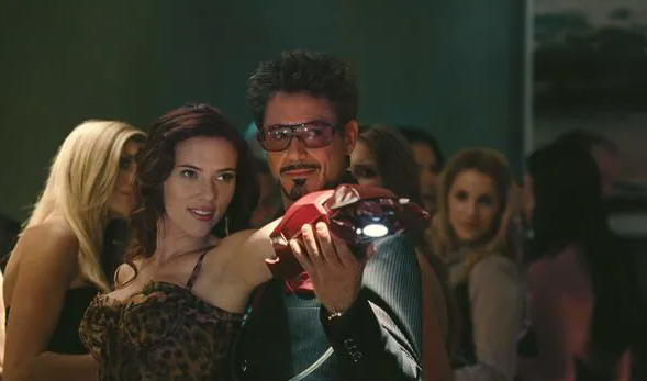 钢铁侠|能让钢铁侠“流鼻血”的她，花容不再，因为她长胖了！