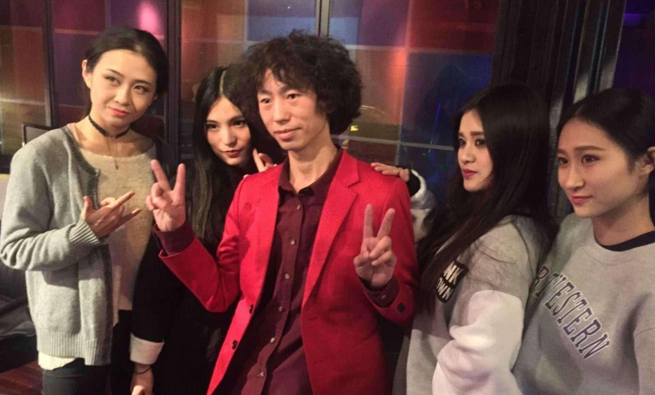 明星|自以为自己很红，却压根没多少个粉丝的4位明星，拜托清醒一点！