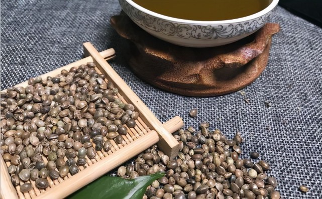 立冬|38岁大哥便秘三年，肠道坏死，不久后痊愈，医生：方法不错，值得借鉴