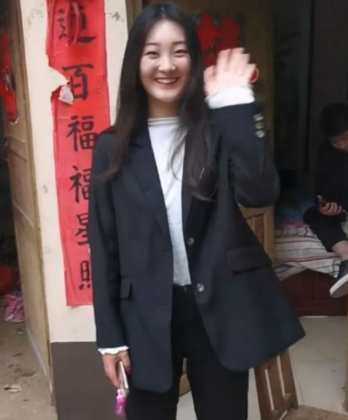 陈亚男|无所不用其极？陈亚男为了直播，又出新招！