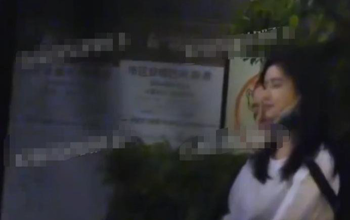 洞洞洞nice|蔡卓宜坐王大陆大腿！为何还不公开？