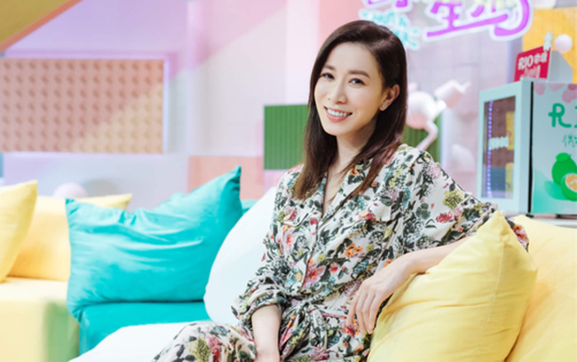 TVB|同样的年龄，TVB艺人在演“少年慕艾”，内娱只能演“焦虑夫妻”