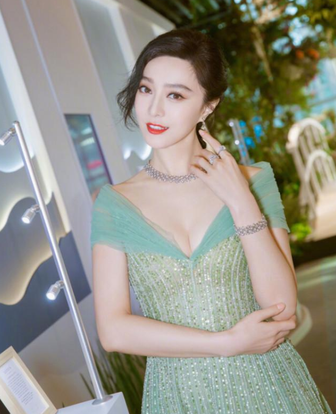 范冰冰|她是范冰冰最美替身，曾被疯狂打压，现却有望取而代之