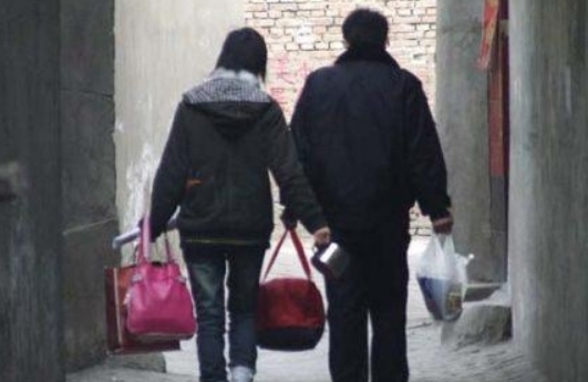 为你好而已|夫妻两人，一年工作下来存10万，在我国属于啥水平？