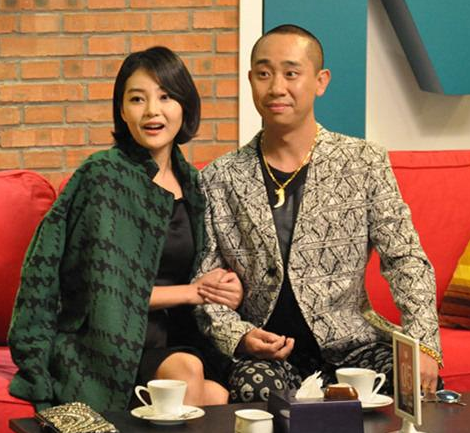 贾玲|为挣快钱“抛弃”贾玲，今从春晚巨星沦为笑柄，网友：自作自受