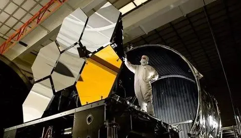 整流罩 史上最大的太空望远镜詹姆斯韦伯望远镜，再一次推迟发射，只能期待它带来值得这一切等待的重大发现