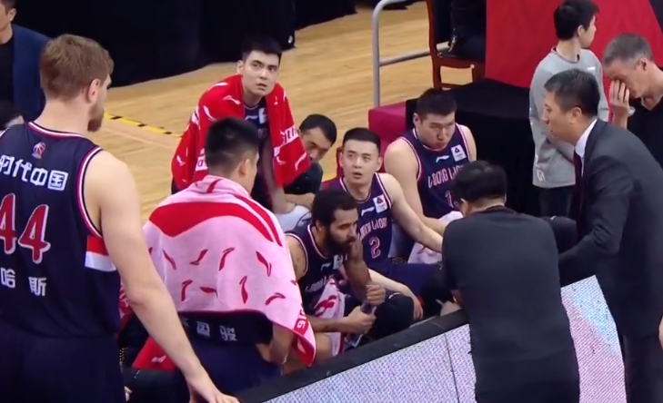 山东男篮|挺进八强！山东男篮淘汰广州，拒绝黑12奇迹，阿的江这下难了