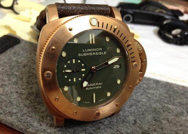 不回忆的青春 凭什么两千来块钱不可以买到奢侈腕表！复刻表以假乱真。