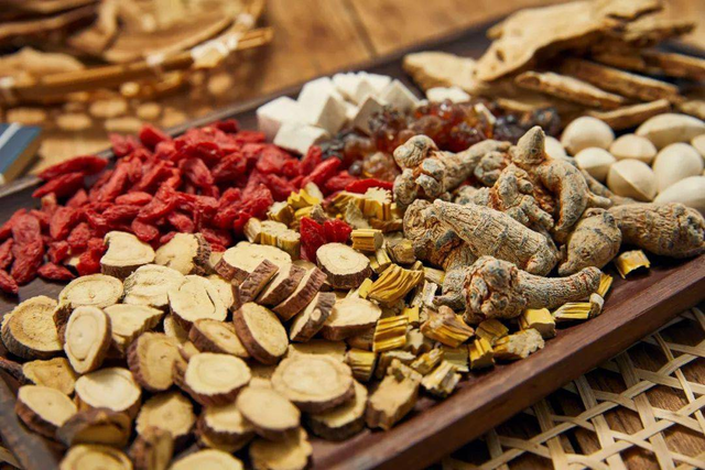 甲状腺|提醒:菜市场3种“蔬菜”,被列入伤甲状腺“清单”,别再成袋往家提