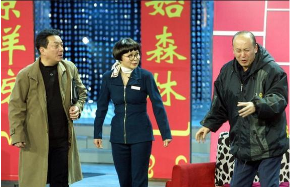 春晚|他屡上春晚成功走红,原来已遗憾离世8年!葬礼上蔡明痛哭不舍