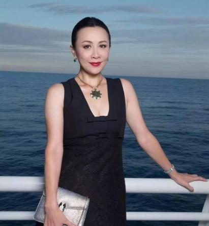 梁朝伟|梁朝伟干爹白龙王，被向华胜当作神明供奉，为何至死不见刘嘉玲？