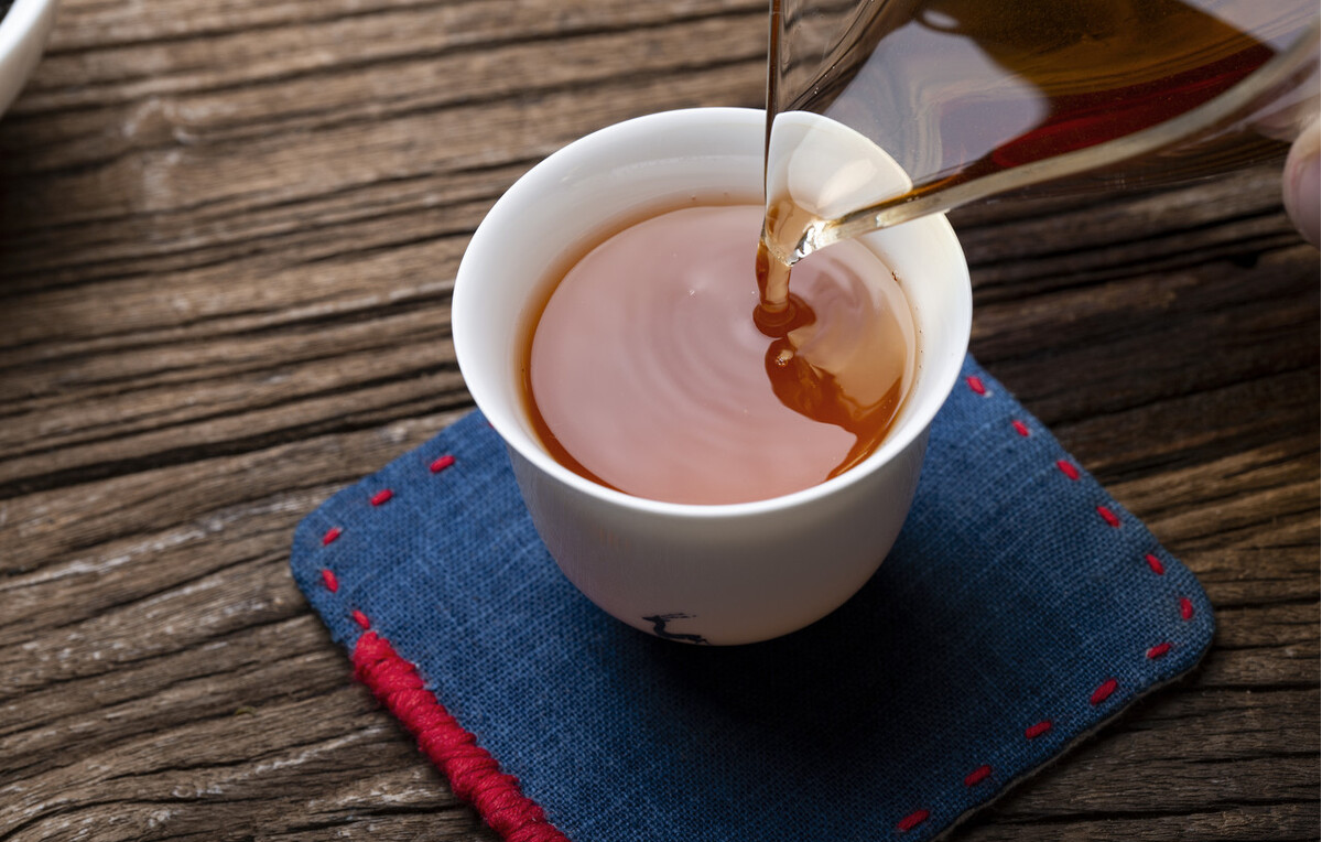 维生素B|喝一口等于2斤白酒,很多人天天喝,肾内科医生:常喝相当“自残”