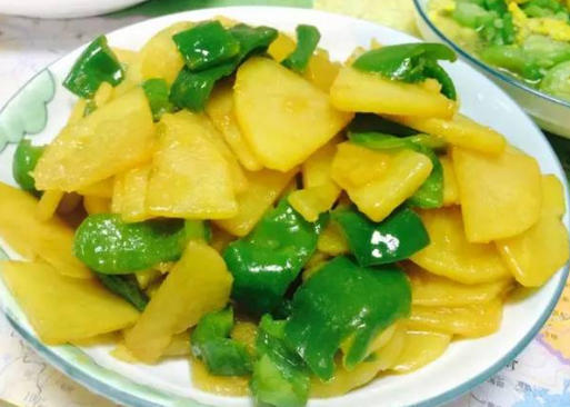 39健康网 瓜子是肝病的“发物”？不想肝脏报废，提醒家人：“3素”尽快撤下餐桌