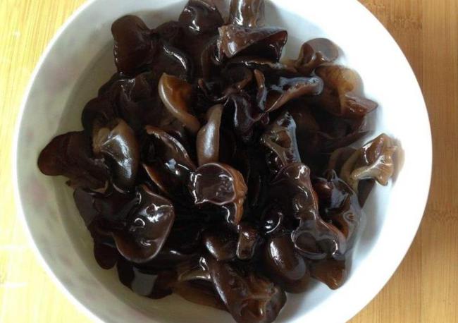 肝脏|吃生姜可以养肝?肝科主任:3种食物伤肝不轻,平时尽量少吃