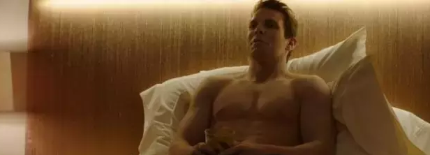 斯隆女士|《斯隆女士》,既残酷又热血的职场大作,国内职场剧比之黯然失色