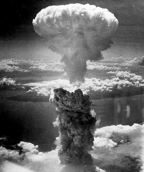 原子弹|日本原子弹“小男孩”，从投下到爆炸仅43秒，飞行员怎样？