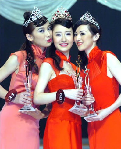 黄橙子|漂亮的凤凰卫视黄橙子，她是炫目的选美冠军，也是很宅的新闻主播