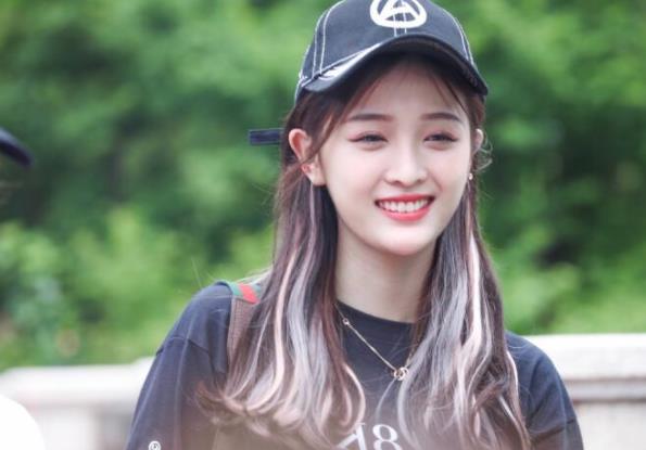 吴宣仪|吴宣仪得老板偏爱真相，被圈内人曝光，这样的员工哪位老板不爱？