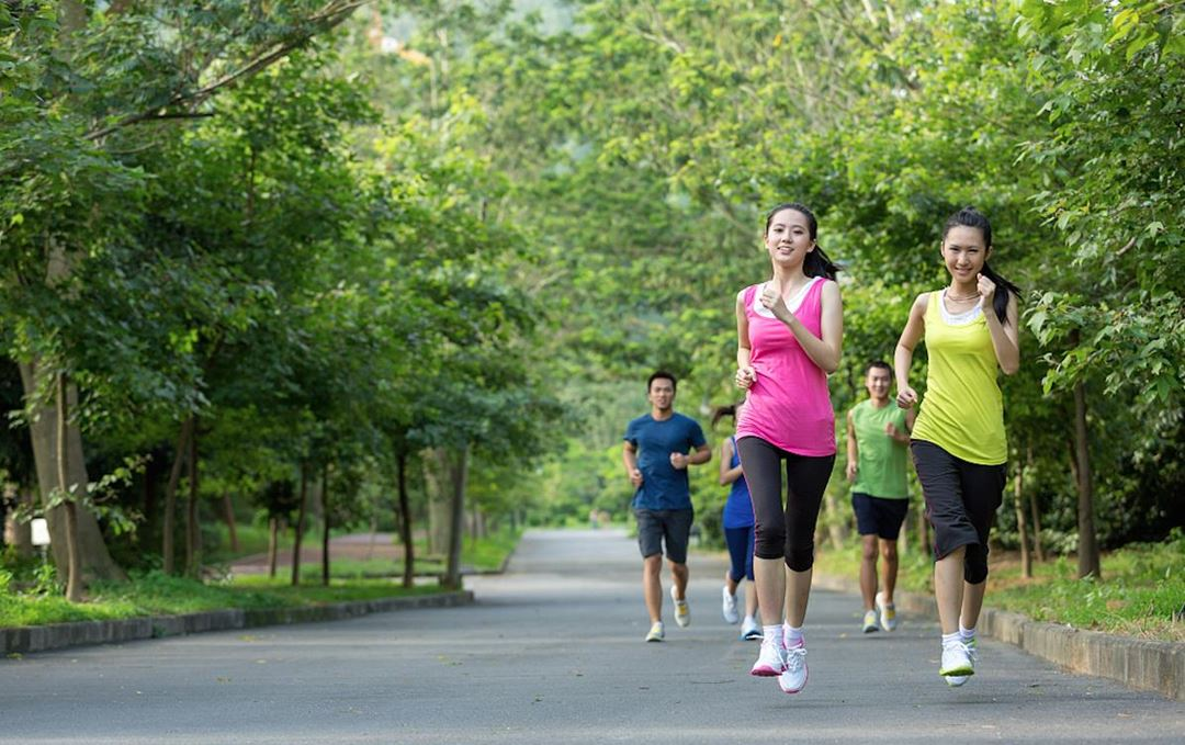 肺癌|?肺癌并非悄无声息！专家坦言：头部若有4种表现，或是癌细胞苏醒，别大意