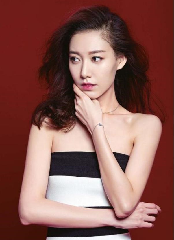 高露|她是靳东的亲妹妹，因这部剧一炮而红，但老公却是一个迷