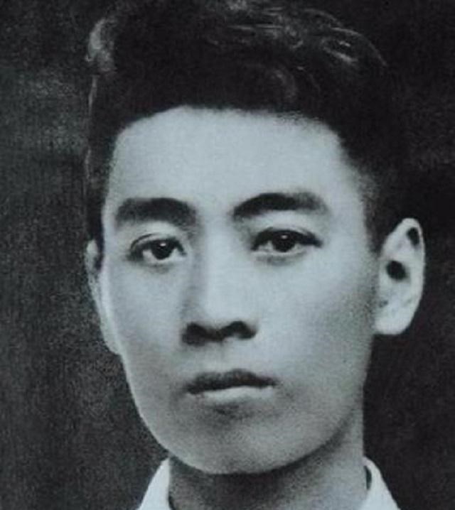 心悦雅萌|教科书为了不让女生“沉迷男色”，也是拼了，故意让这些人很丑