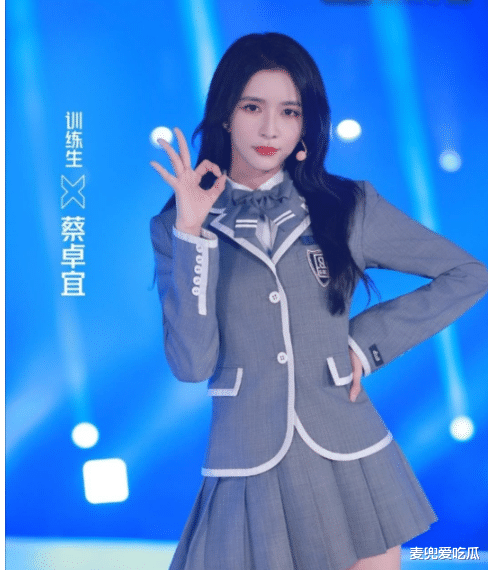 王大陆|王大陆蔡卓宜约会被拍？王大陆打扮低调，女方素颜暴露真实颜值