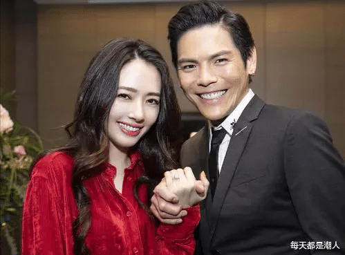 每天都是潮人|向华强60大寿,向佐带着已婚人妻黄婉佩到场,向太:人就该有自知之明