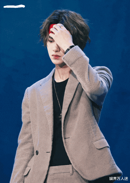 杨超越|娱乐圈中实现发量自由的男女明星，看到他们的发量我慕了！