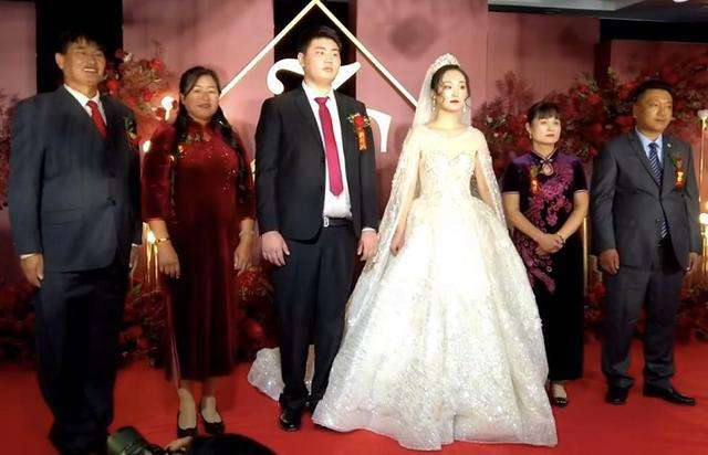 朱之文|儿媳嫁入177天，朱之文一人落寞饮酒，似乎有许多说不出的苦