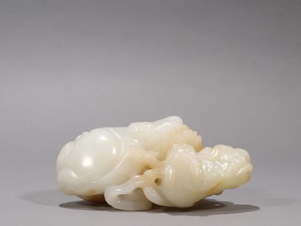 |和田玉子母狮雕件