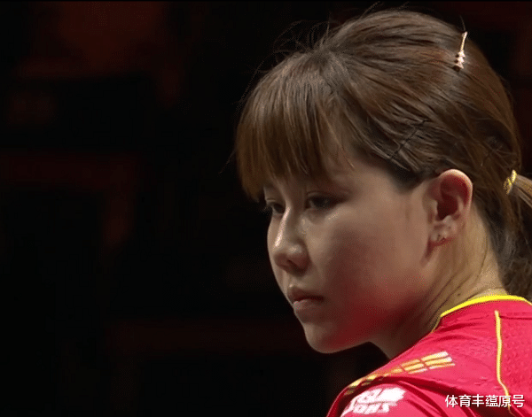 女乒|中日女乒决战世界杯，两位日本名将先后被横扫，中国名将命悬一线