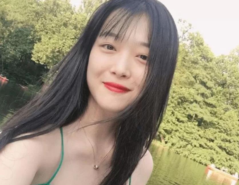 雪莉|雪莉逝世2周年，粉丝自发悼念，曾经孤独的她是否感受到了温暖？