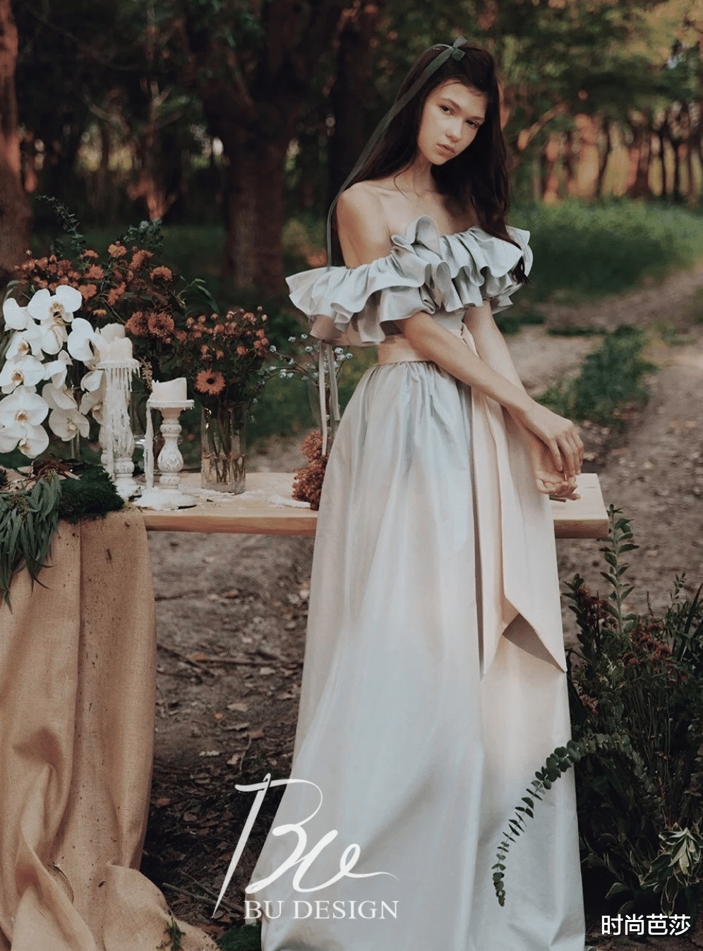 穿衣搭配|说实话，关晓彤的吊袜裙有点“惊”到我了