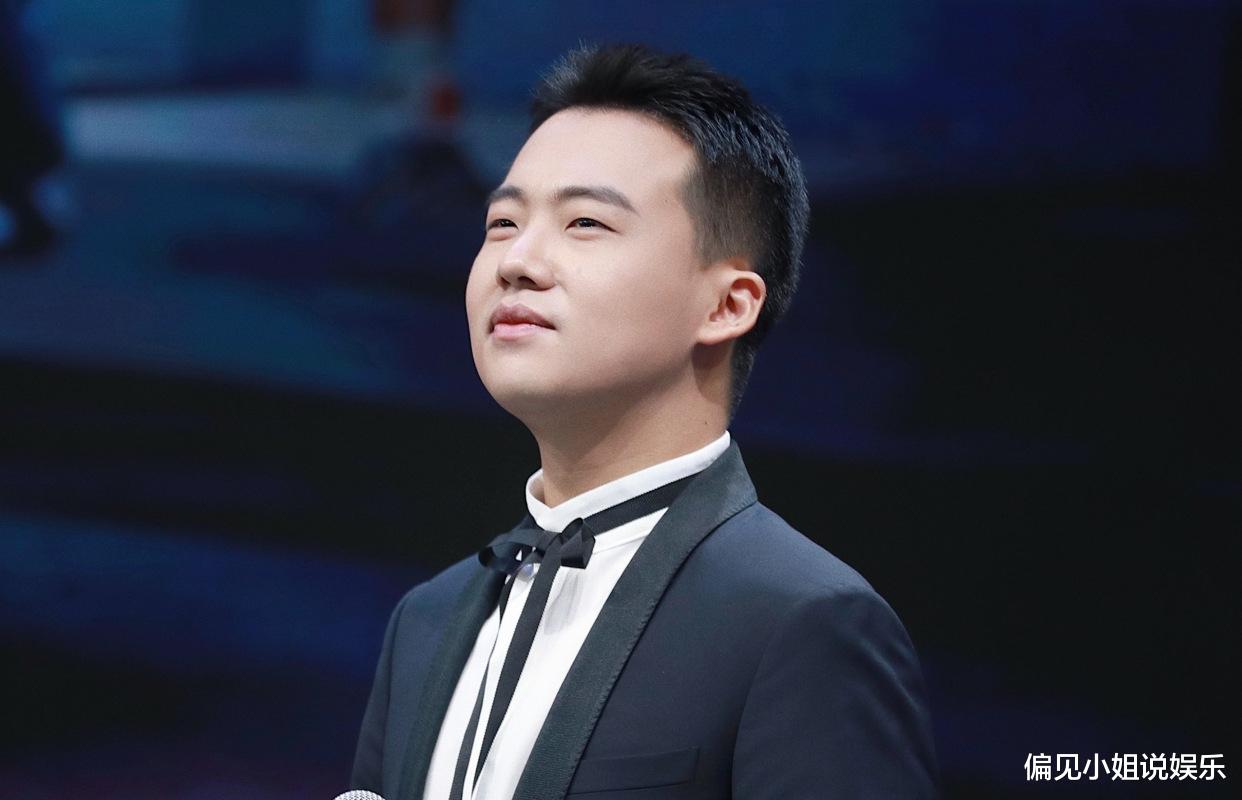 刘亦菲|德云社少班主郭麒麟，微博被取消金V认证，粉丝却反而很高兴