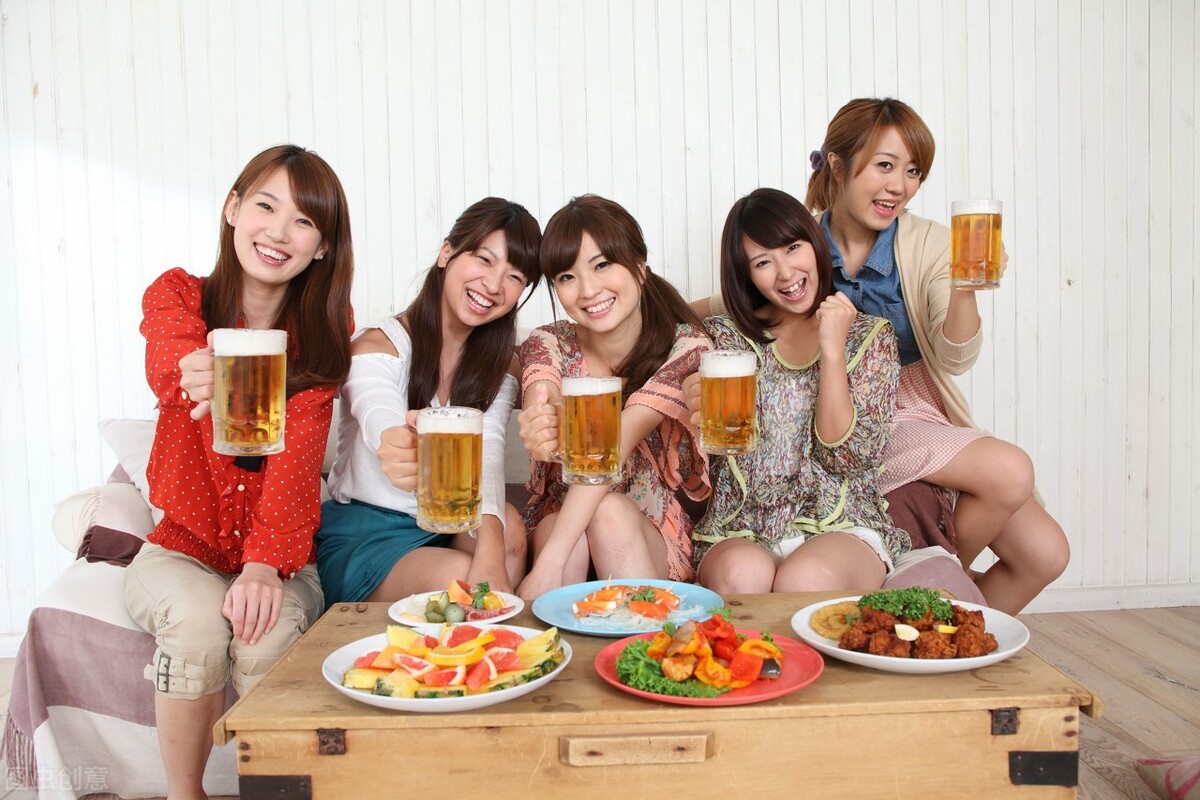 云雀飞舞 成为“小三”却引以为傲,受男生追捧,扭曲的婚恋观,原因何在?