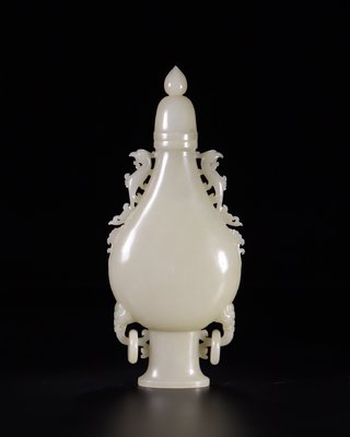 |回流 老和田玉双凤耳瓶、玉质细腻紧密